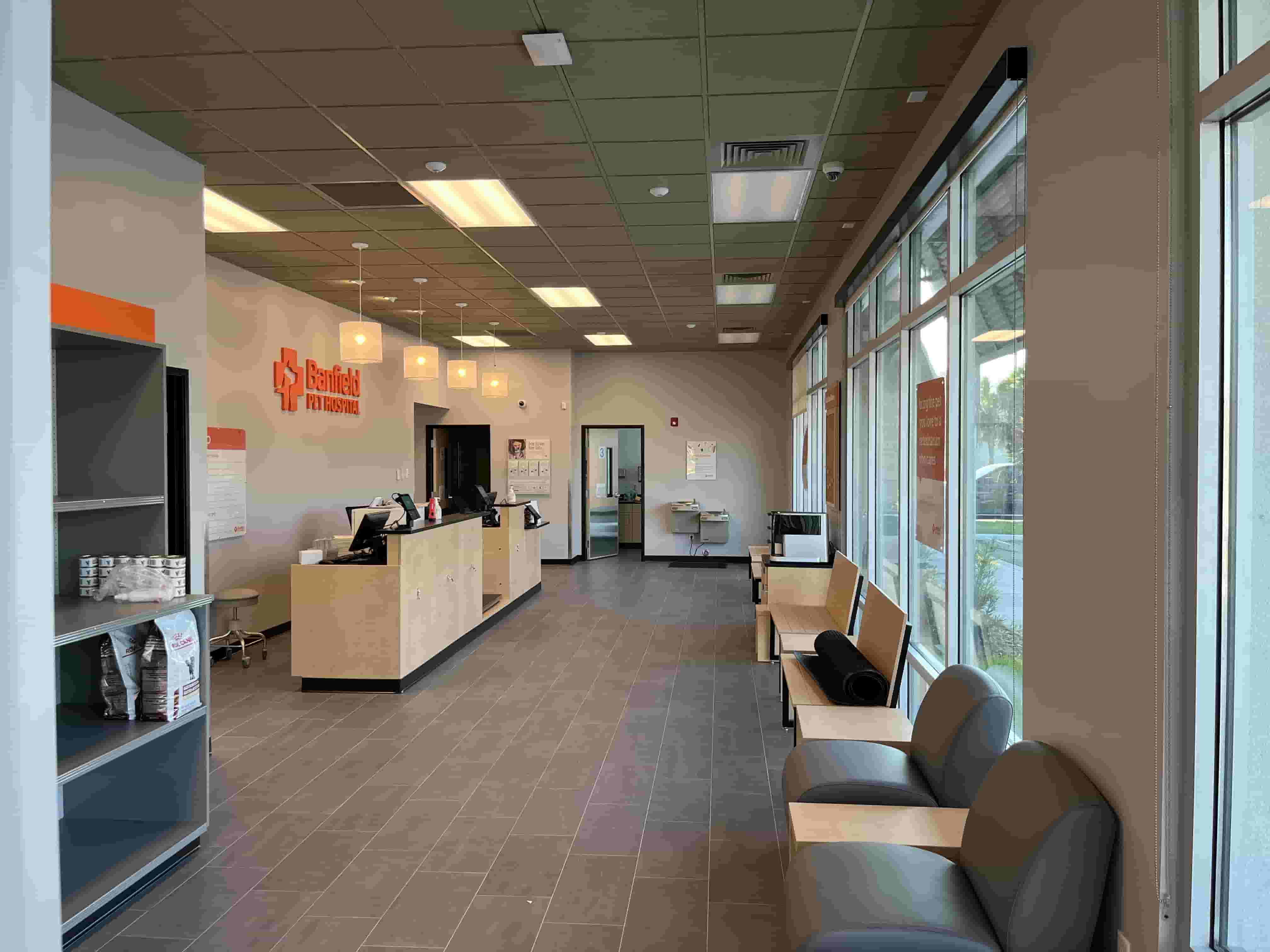 Inside lobby for the Port St. Lucie Gatlin Banfield