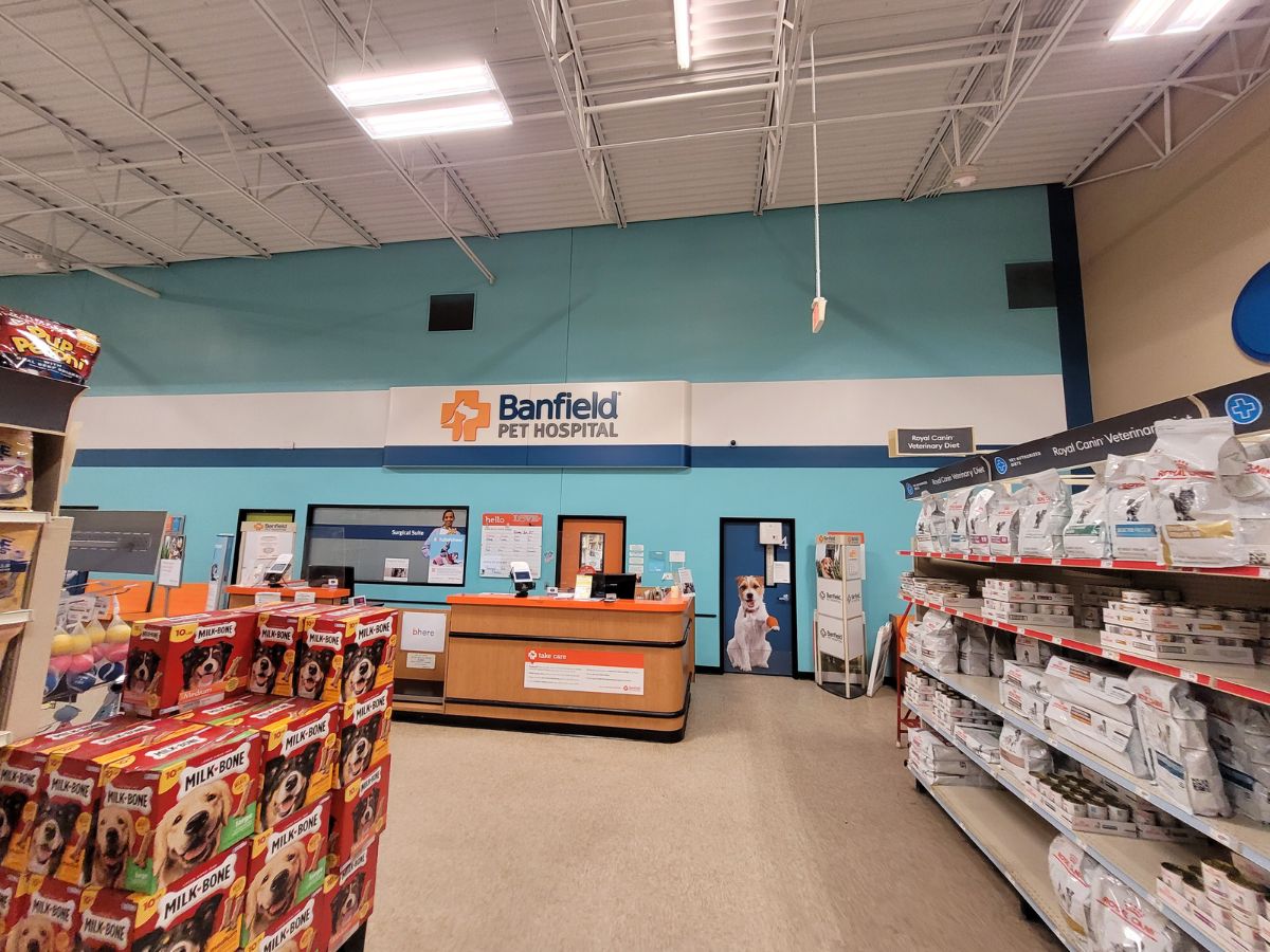 The Chesterfield PetSmart shelves and Banfield front desk
