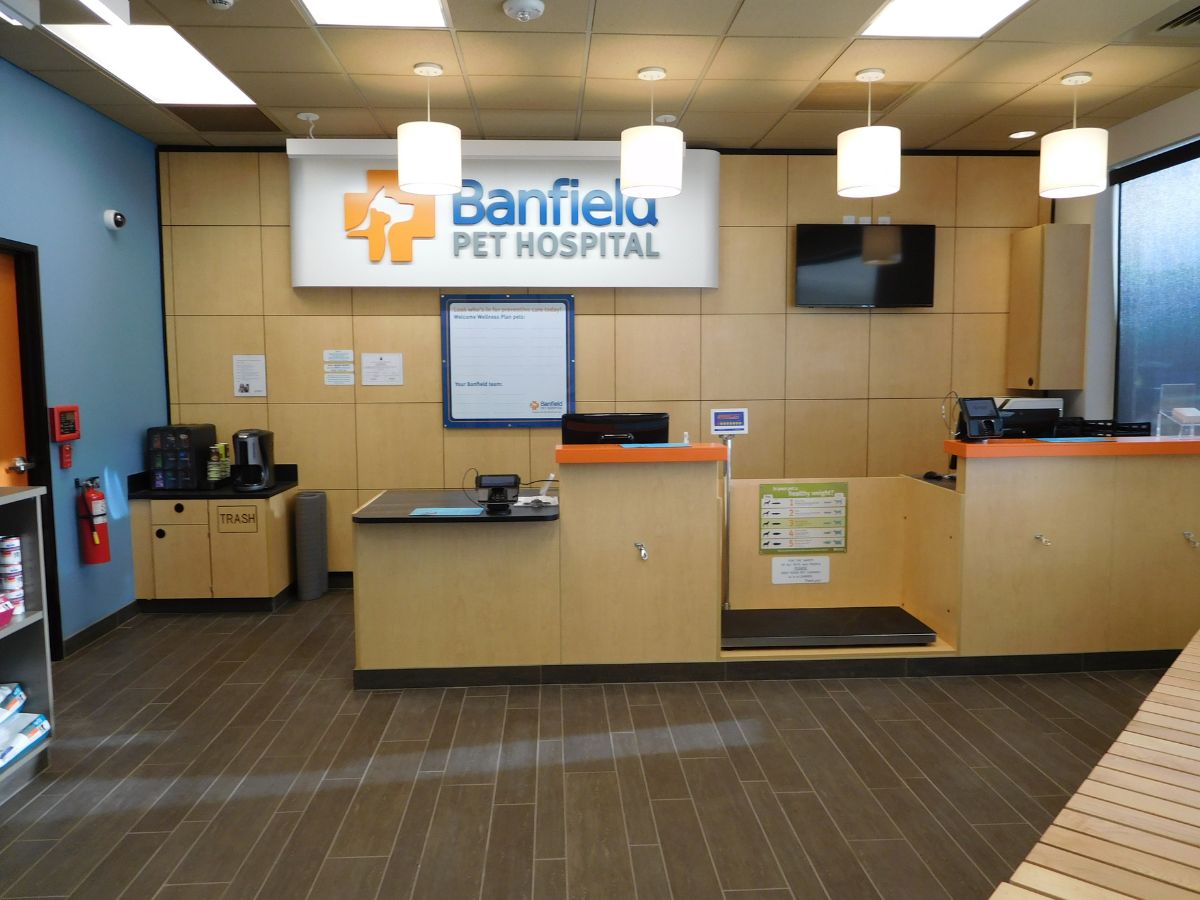 The front desk inside Banfield Greensboro S