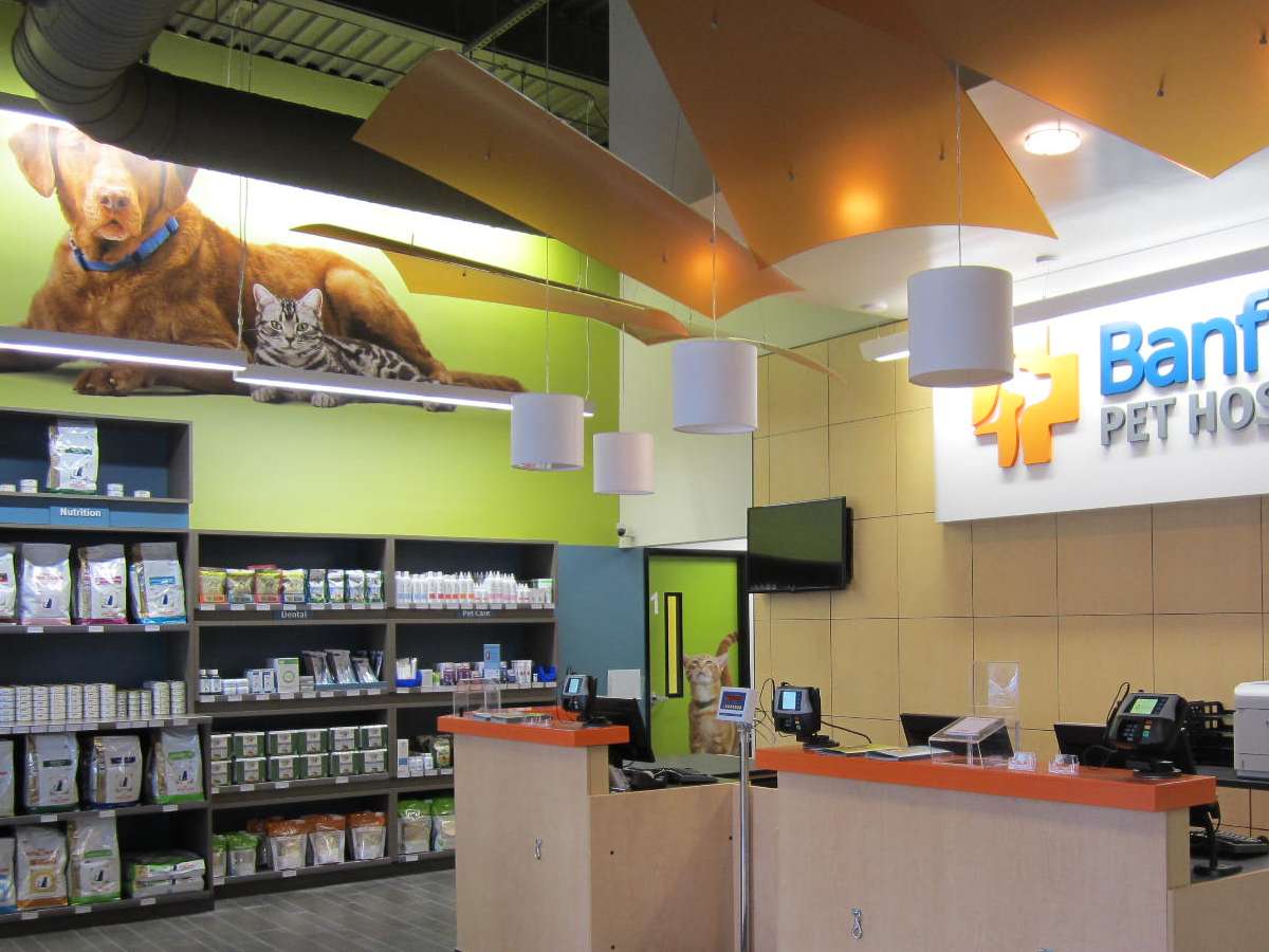 The supply shelves and front desk at Banfield Stonebridge